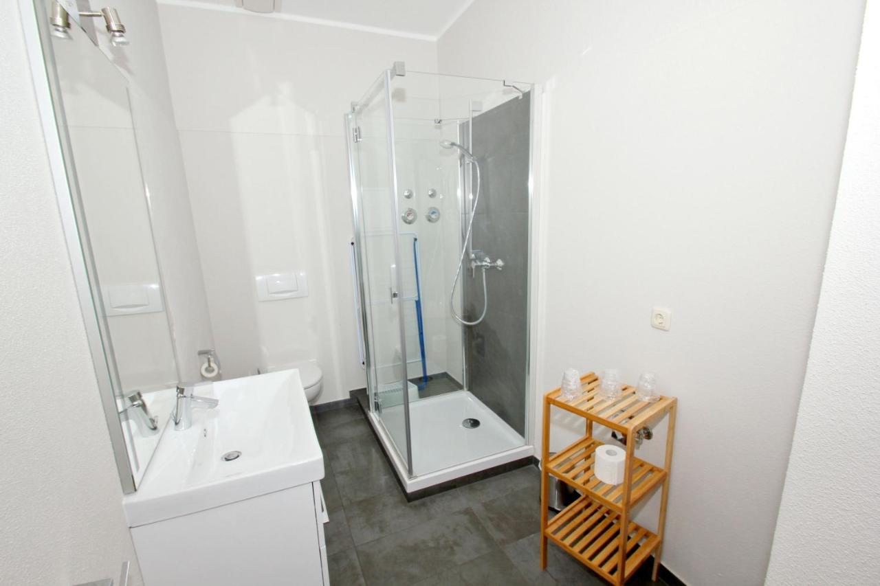 Balkon, Gratis Nutzung Vom Ahoi Erlebnisbad Und Sauna In Sellin - Residenz Strandeck Fewo01 Goehren  Εξωτερικό φωτογραφία