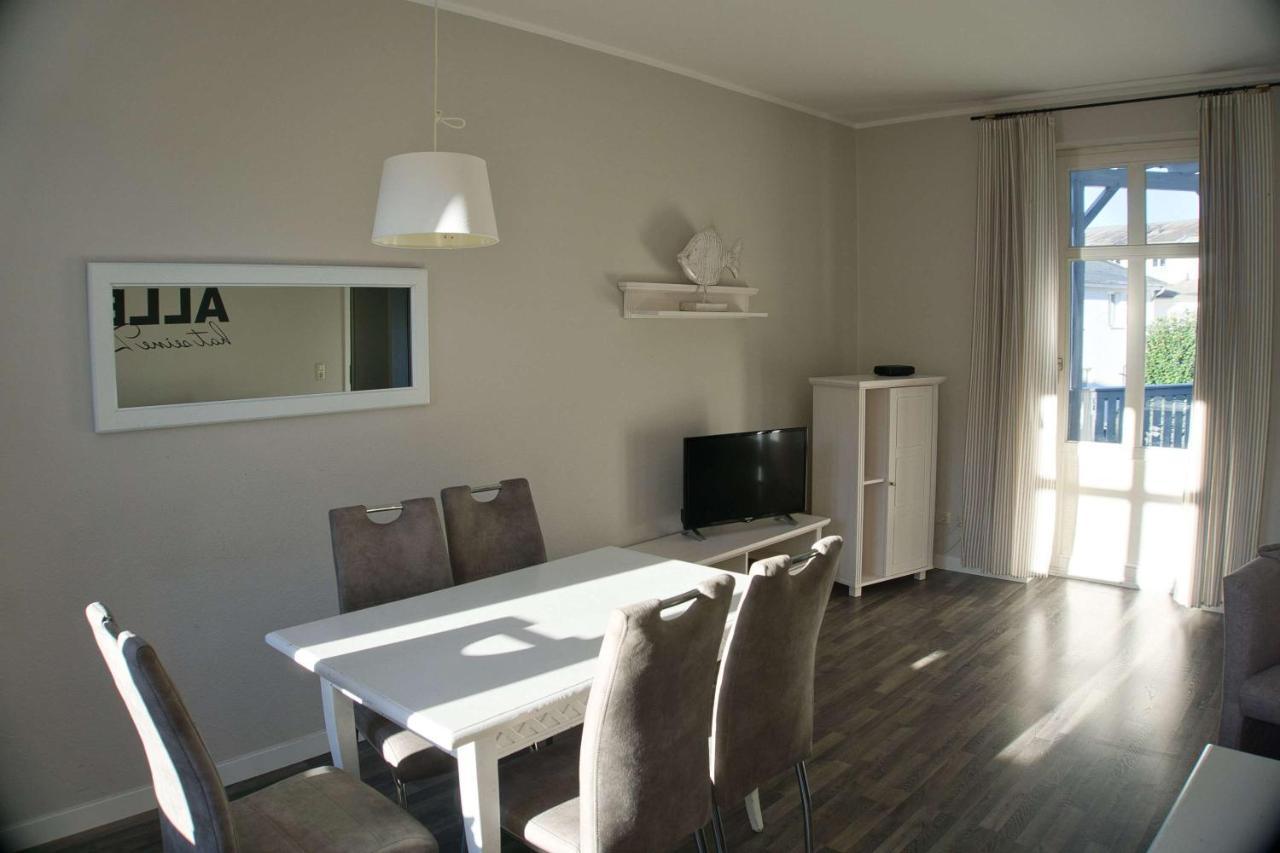 Balkon, Gratis Nutzung Vom Ahoi Erlebnisbad Und Sauna In Sellin - Residenz Strandeck Fewo01 Goehren  Εξωτερικό φωτογραφία